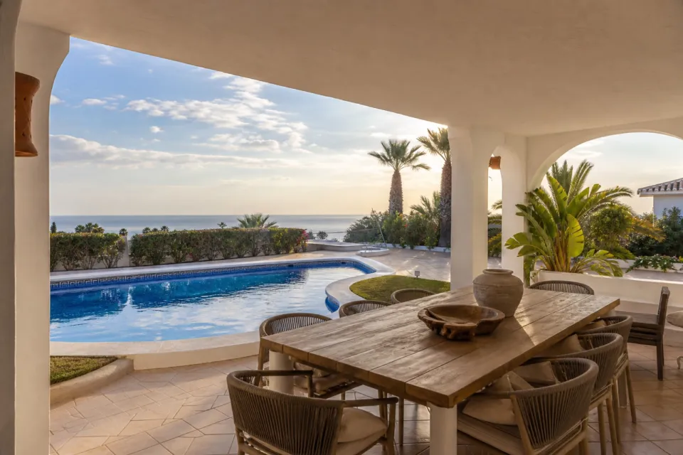 Villa contemporánea con vistas al mar en Sotogrande